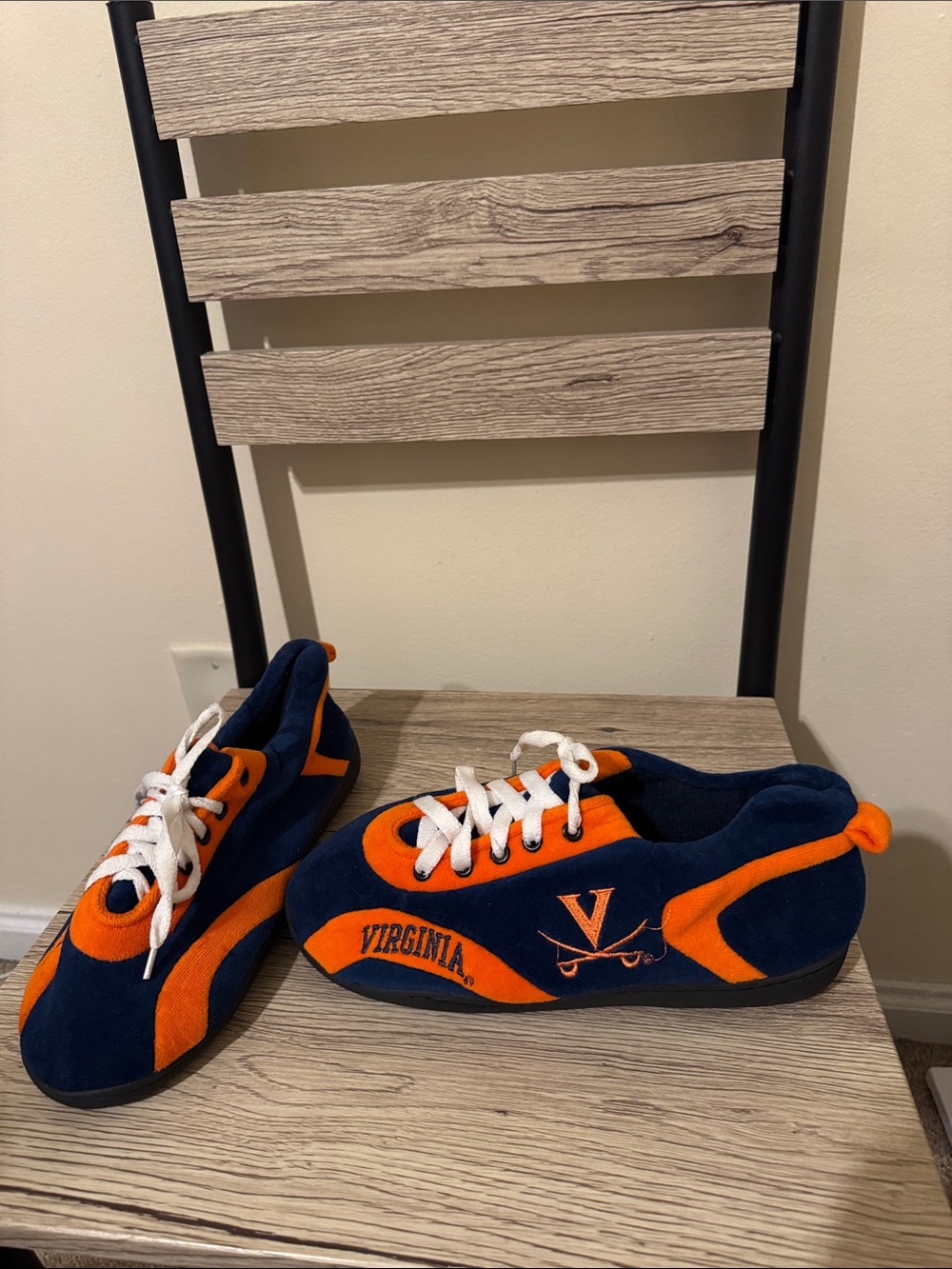 Virginia Cavaliers Navy and Orange Men’s Sneaker House shoes